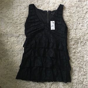 Waterfall ruffle tank, M.